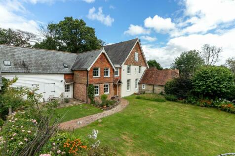 6 bedroom semi-detached house for sale