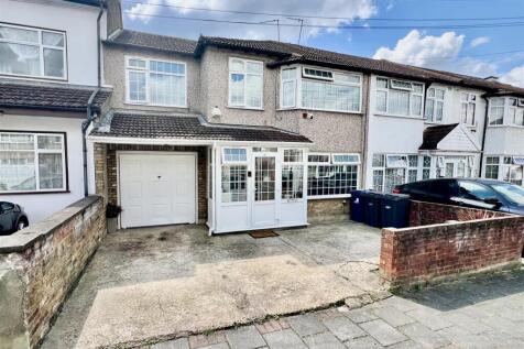 Waxlow Crescent, Southall UB1 5 bed semi
