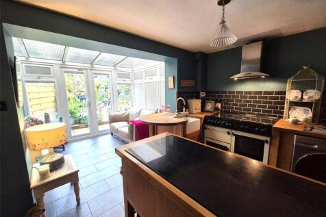 1 bedroom end of terrace house for sale