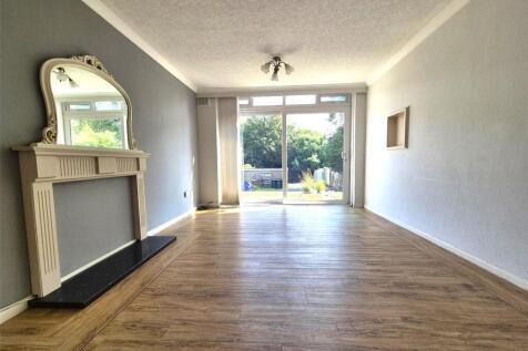 2 bedroom maisonette for sale
