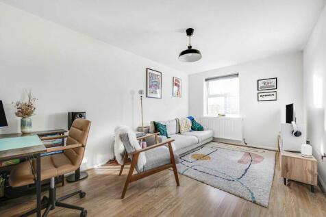 Edmeston Close, London E9 1 bed flat for sale