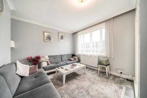 Fawcett Estate, London E5 2 bed flat for sale