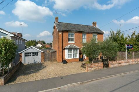 5 bedroom detached house for sale