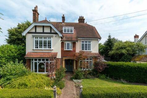 7 bedroom detached house for sale