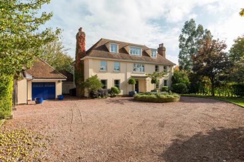 Church Road, Essex CM8 8 bed detached house for sale