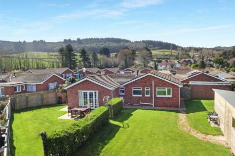 3 bedroom detached bungalow for sale