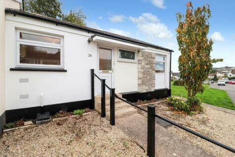 2 bedroom semi-detached bungalow for sale