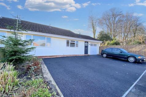 2 bedroom semi-detached bungalow for sale