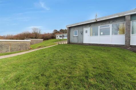 2 bedroom semi-detached bungalow for sale