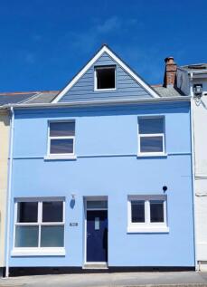 2 bedroom ground floor flat for sale
