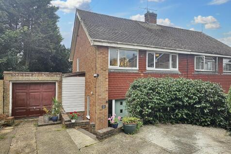 Ashurst Wood, East Grinstead RH19 3 bed semi