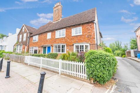 High Street, Cranbrook TN17 3 bed end of terrace house for sale