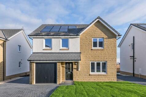 4 bed detached house