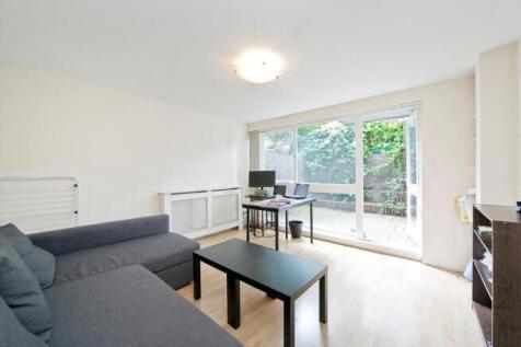 Camden Road, Camden, NW1 2 bed maisonette for sale