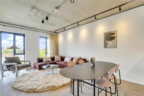 Lawrence Road, Seven Sisters, London... 1 bed apartment for sale