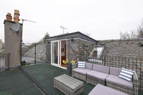 4 bedroom flat for sale
