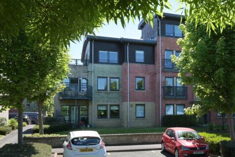 3 bedroom flat for sale