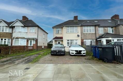 3 bedroom end of terrace house for sale