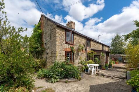 Fewcott Road, Bicester OX27 3 bed detached house for sale