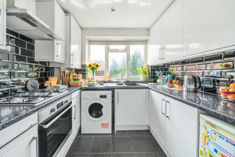 Mount Avenue, Ealing, W5 2 bed flat for sale