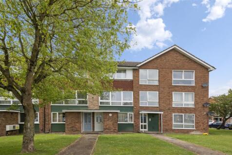 2 bedroom maisonette for sale