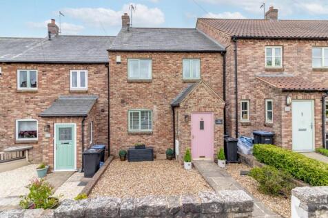 Wormald Green, Harrogate 3 bed cottage for sale