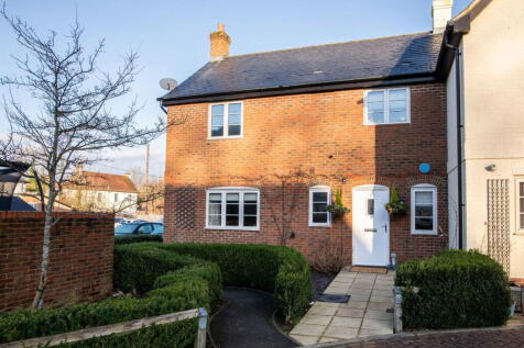 Taylors Yard, Winchester SO21 3 bed end of terrace house for sale