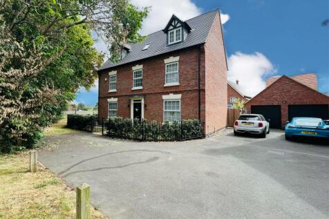 5 bedroom detached house for sale