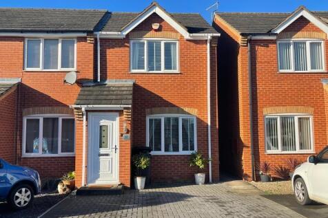 2 bedroom semi-detached house for sale