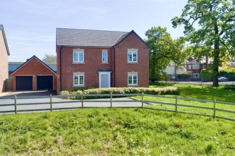 4 bedroom detached house for sale