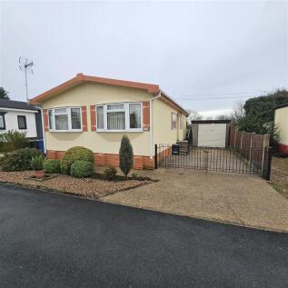 2 bedroom park home for sale
