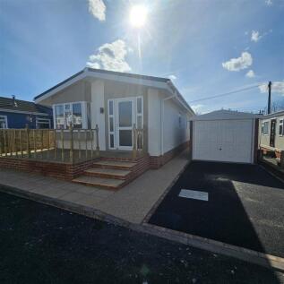 2 bedroom park home for sale
