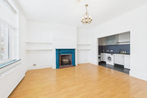 Southsea PO5 2 bed flat for sale