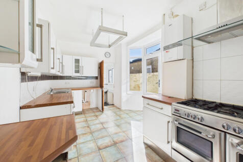 Fratton PO1 2 bed terraced house for sale