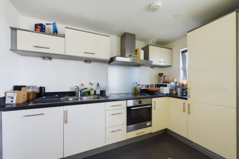 Cross Street, Portsmouth PO1 2 bed flat for sale