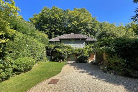 Arford Road, Headley GU35 4 bed detached house for sale