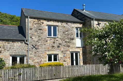 St. Austell PL26 3 bed terraced house for sale