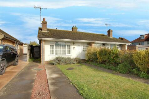 1 bedroom semi-detached bungalow for sale