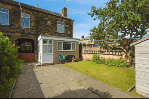 6 bedroom end of terrace house for sale