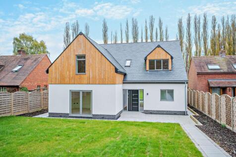 Plough Road, Droitwich WR9 4 bed detached house for sale