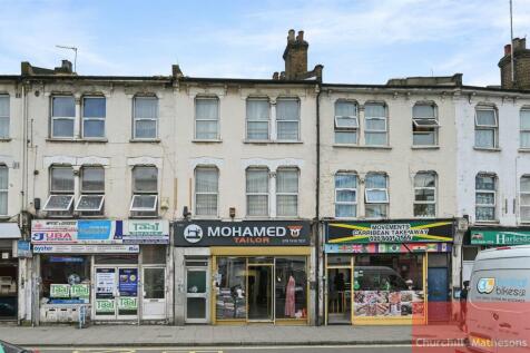 4 bedroom flat for sale