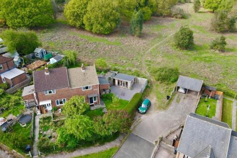 2 bedroom semi-detached house for sale