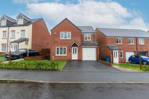 4 bedroom detached house for sale