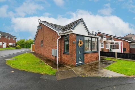 2 bedroom semi-detached bungalow for sale