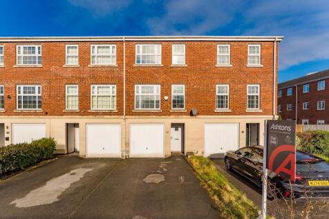 Runfield Close, Leigh WN7 3 bed terraced house for sale