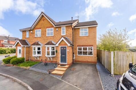 3 bedroom semi-detached house for sale