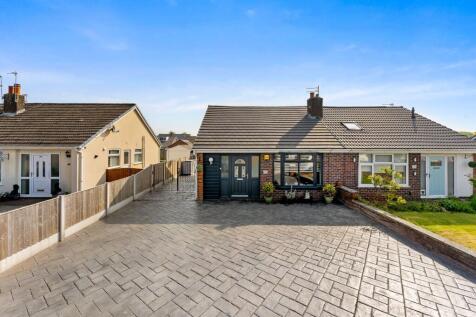 3 bedroom semi-detached bungalow for sale
