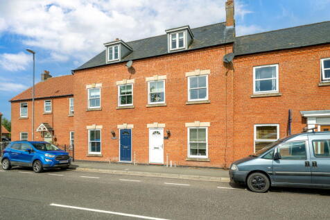 7 Bardney Road, Market Rasen LN8 3 bed townhouse for sale