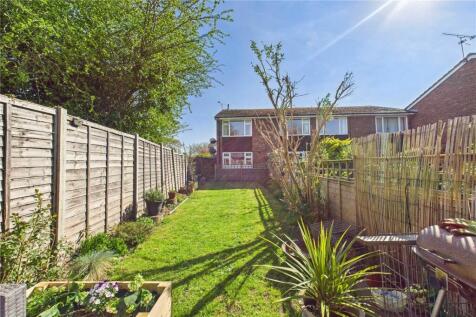 Kennedy Drive, Pangbourne, Reading... 2 bed apartment for sale