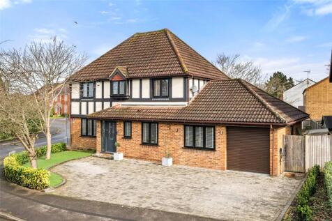 Munnings Drive, Sandhurst GU47 4 bed detached house for sale